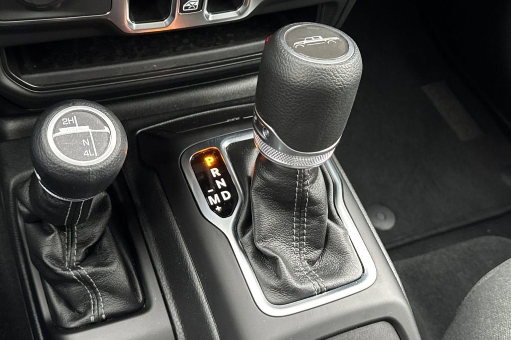 2025 Jeep Gladiator Nighthawk