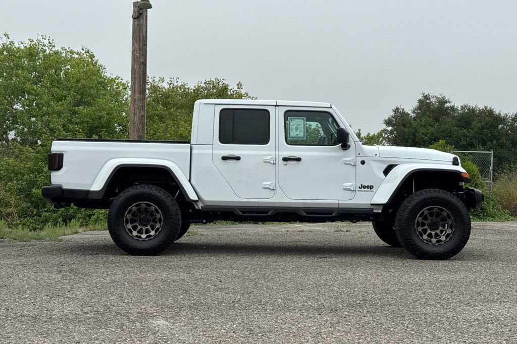 2025 Jeep Gladiator Nighthawk