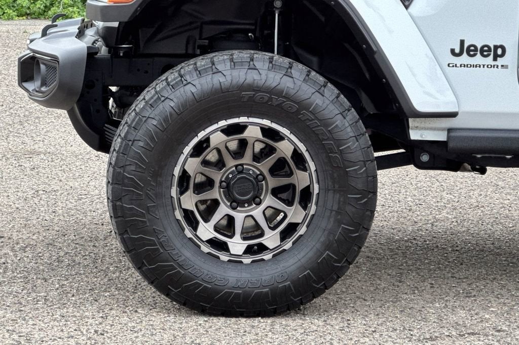 2025 Jeep Gladiator Nighthawk