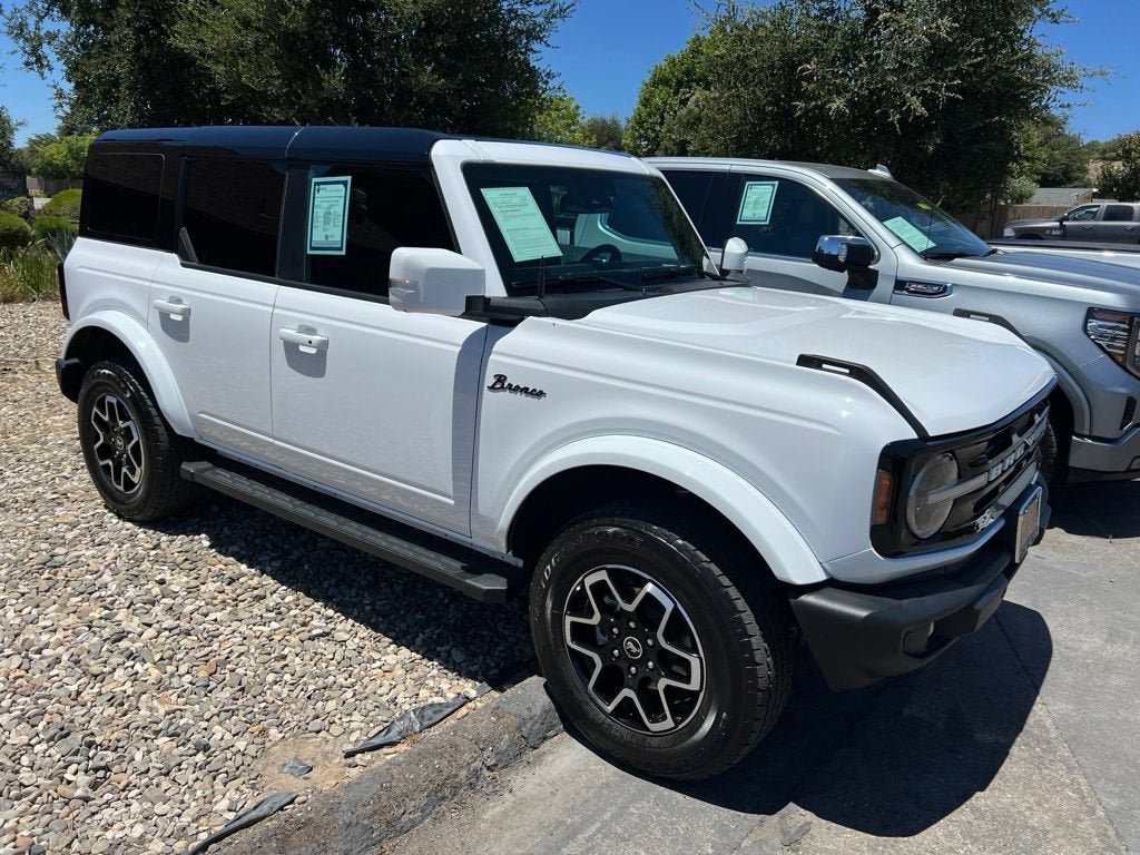 2024 Ford Bronco Outer Banks