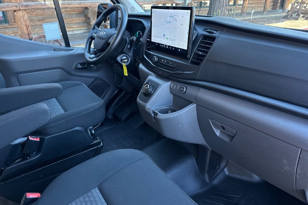 2023 Ford E-Transit Cargo Van Base