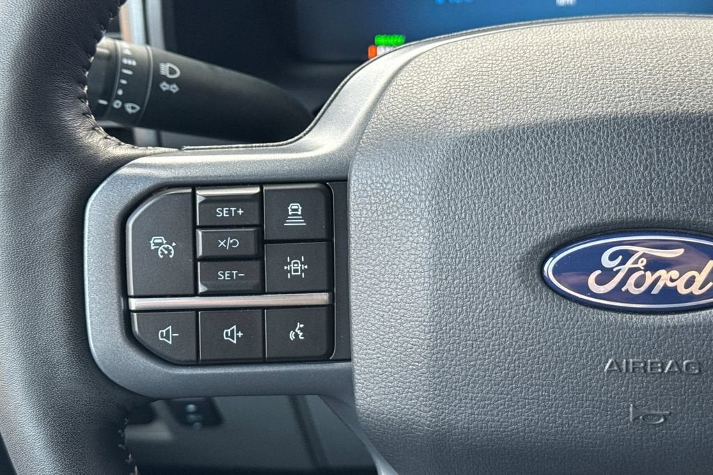 2024 Ford F-150 Lightning Flash