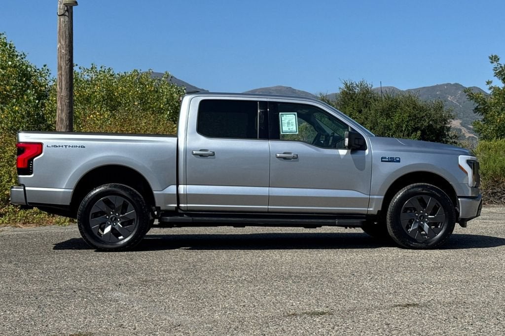 2024 Ford F-150 Lightning Flash