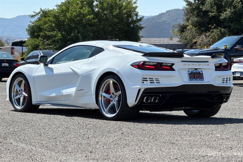 2025 Chevrolet Corvette E-Ray 2LZ