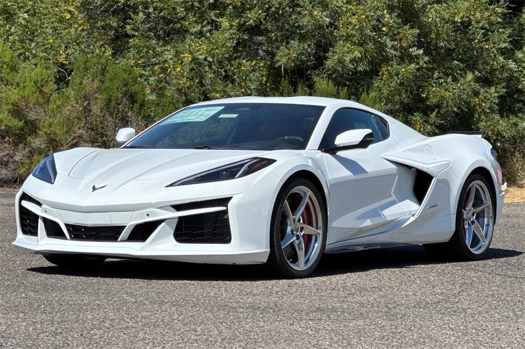 2025 Chevrolet Corvette E-Ray 2LZ