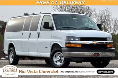 2020 Chevrolet Express Passenger 3500 1LS