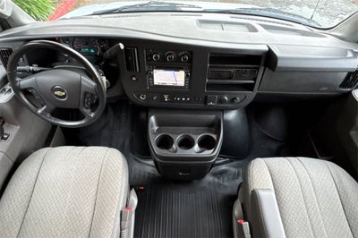 2020 Chevrolet Express Passenger 3500 1LS