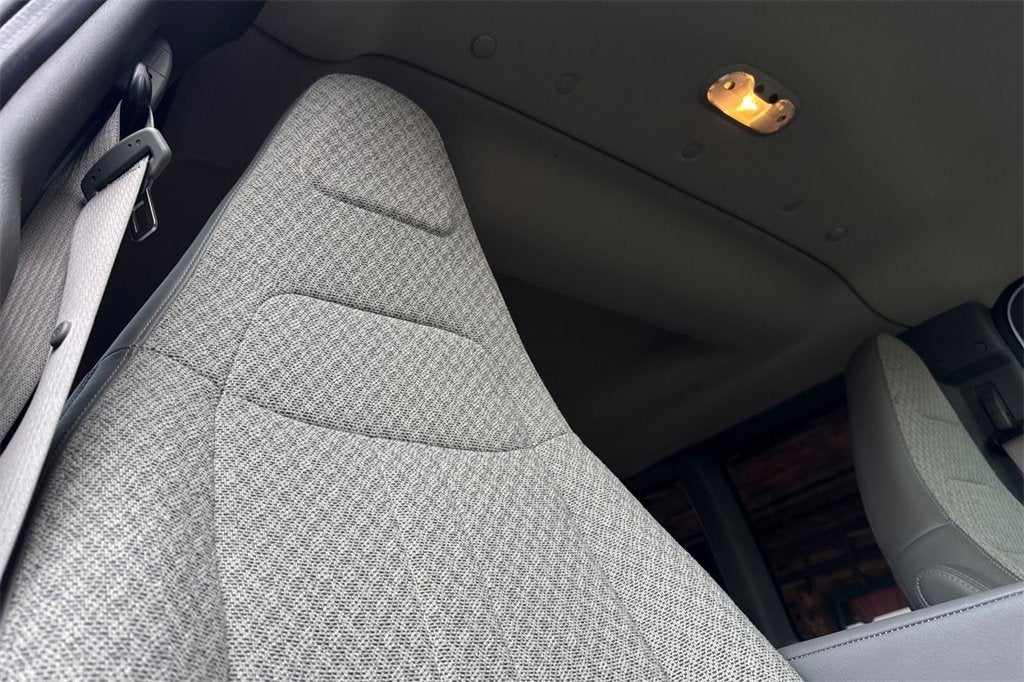 2020 Chevrolet Express Passenger 3500 1LS