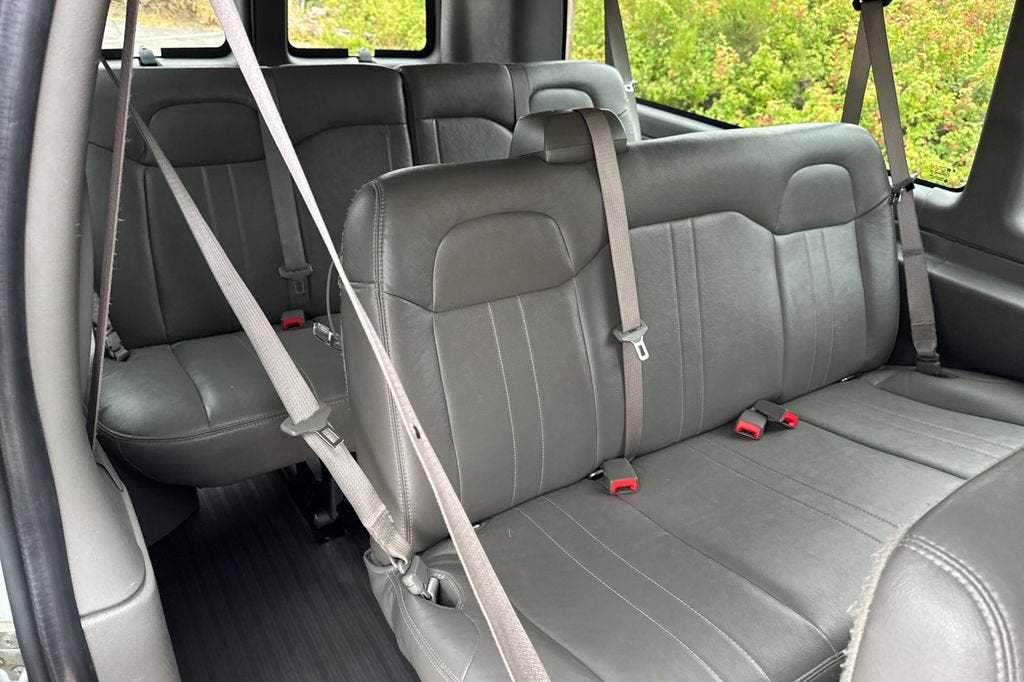 2020 Chevrolet Express Passenger 3500 LS