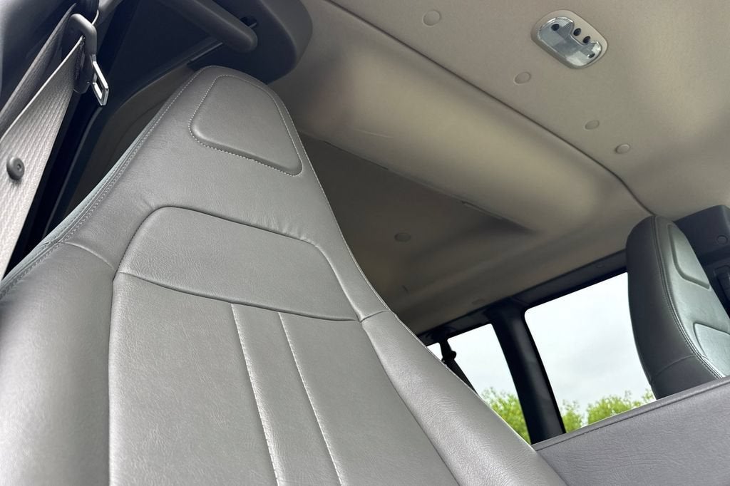2020 Chevrolet Express Passenger 3500 LS
