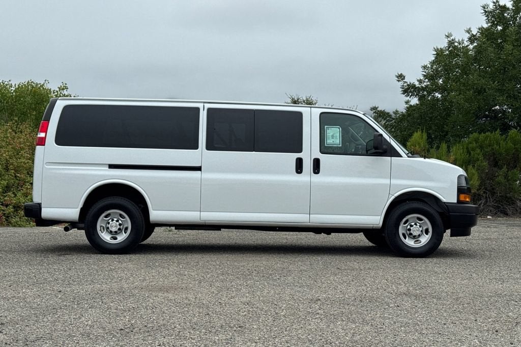 2020 Chevrolet Express Passenger 3500 LS