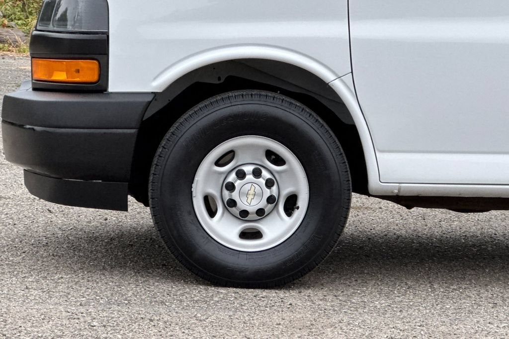 2020 Chevrolet Express Passenger 3500 LS