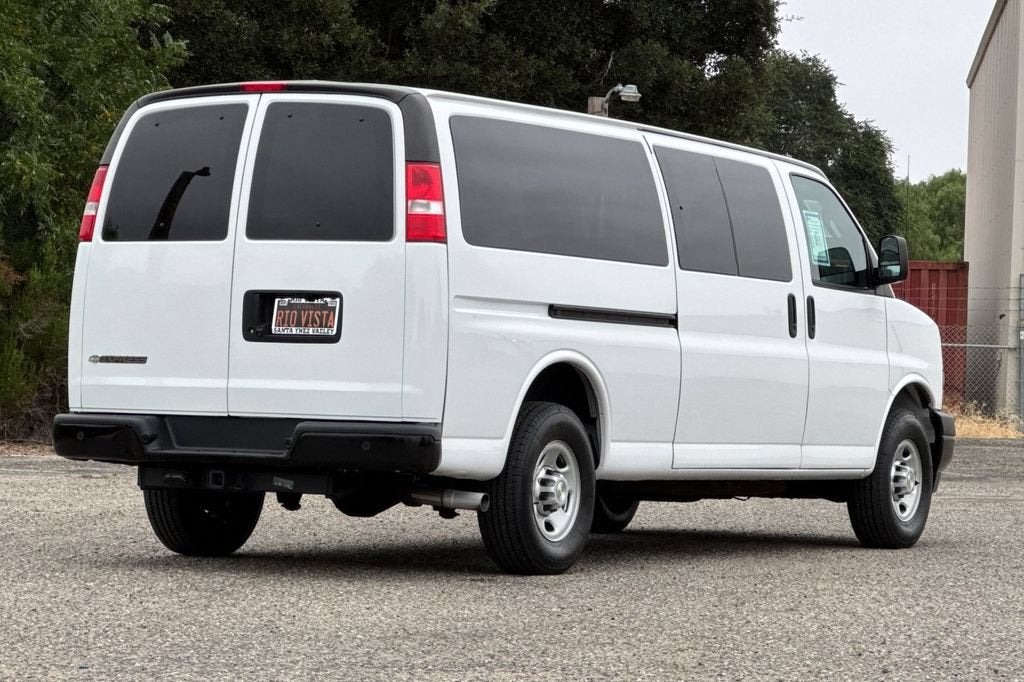 2020 Chevrolet Express Passenger 3500 LS
