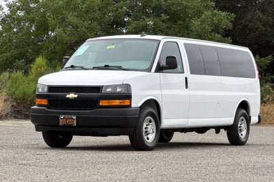 2020 Chevrolet Express Passenger 3500 LS