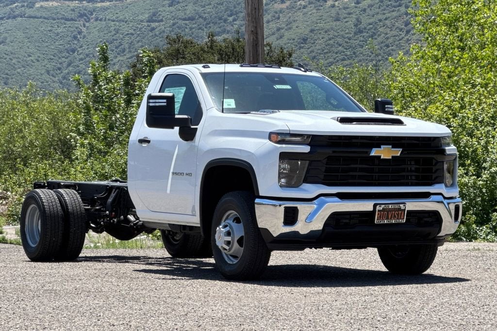 2026 Chevrolet Silverado 3500 HD Chassis Cab Work Truck
