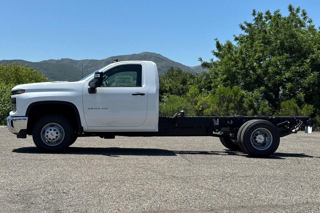 2026 Chevrolet Silverado 3500 HD Chassis Cab Work Truck