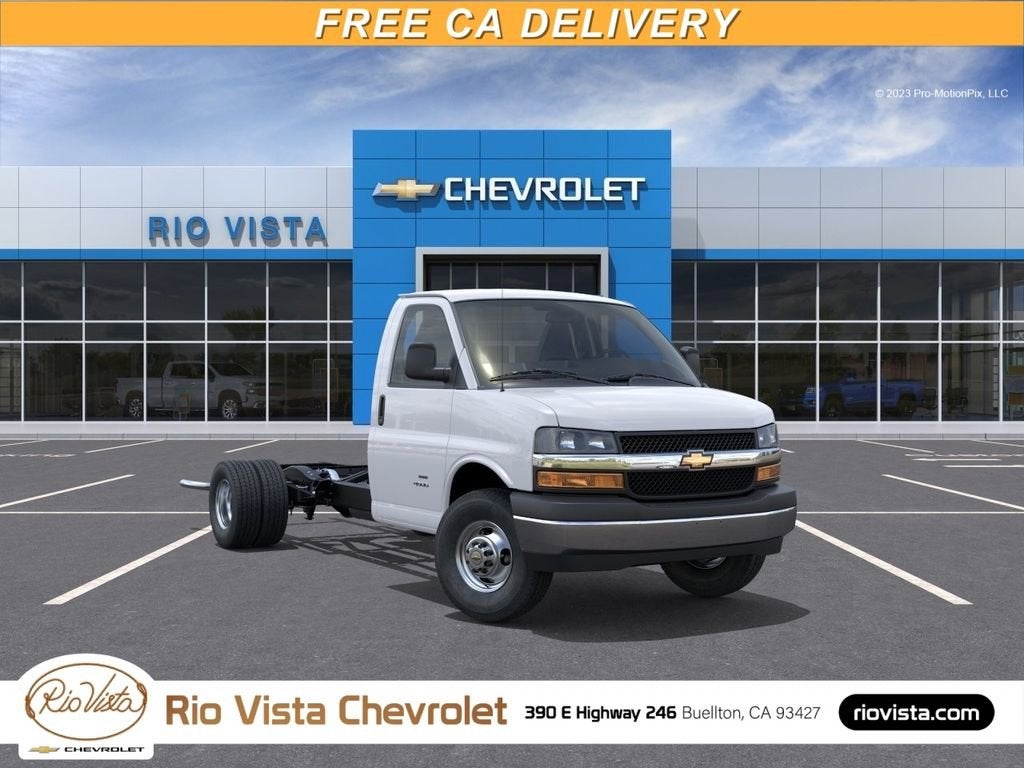 2026 Chevrolet Express Cutaway 3500 1WT