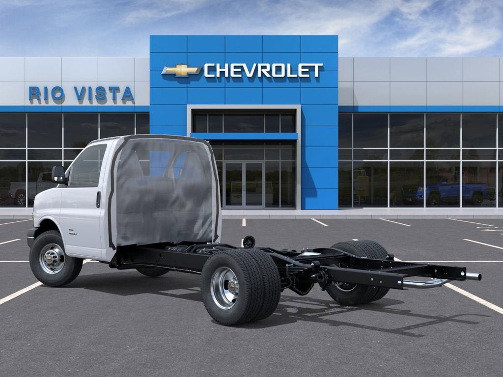 2026 Chevrolet Express Cutaway 3500 1WT