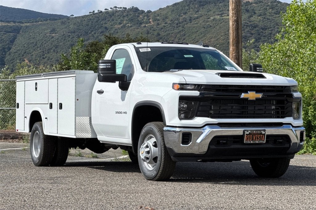 2025 Chevrolet Silverado 3500 HD Chassis Cab Work Truck
