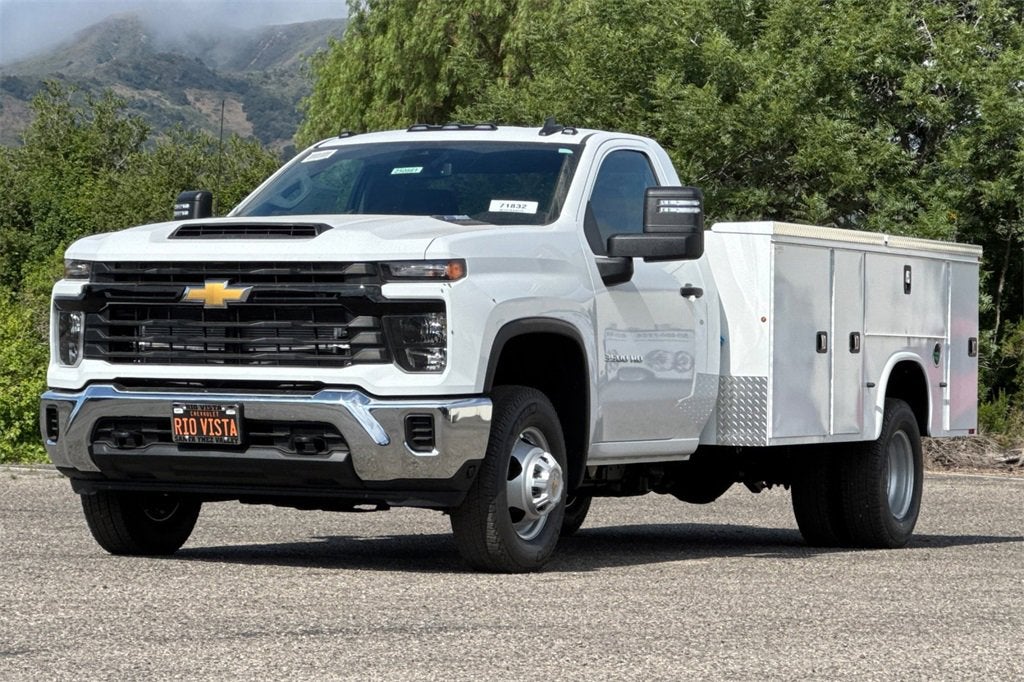 2025 Chevrolet Silverado 3500 HD Chassis Cab Work Truck