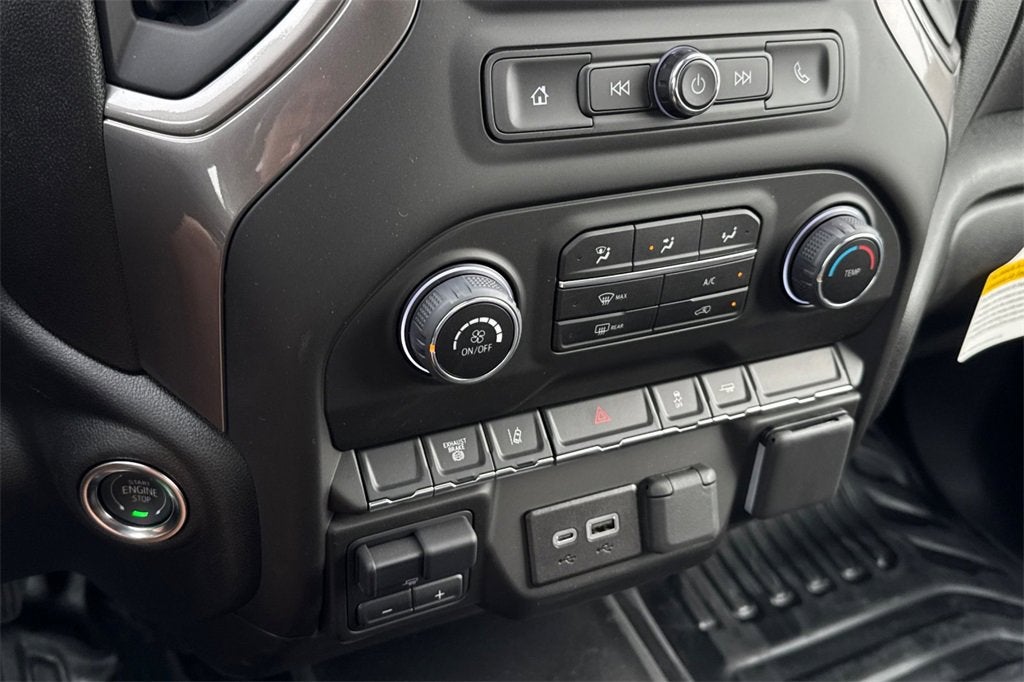 2025 Chevrolet Silverado 3500 HD Chassis Cab Work Truck