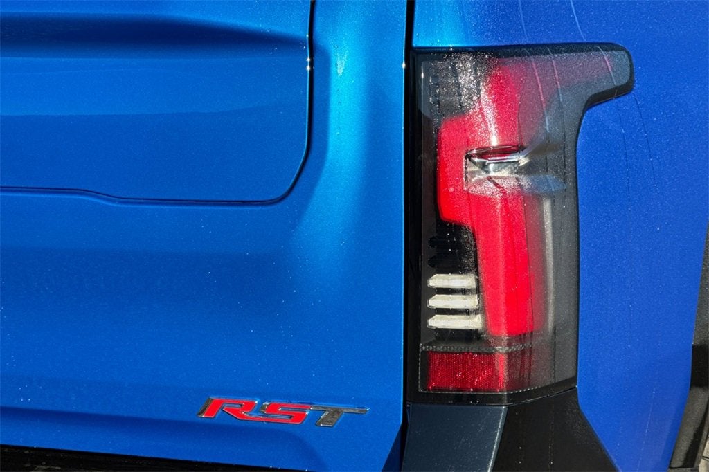 2025 Chevrolet Silverado EV RST - Max Range