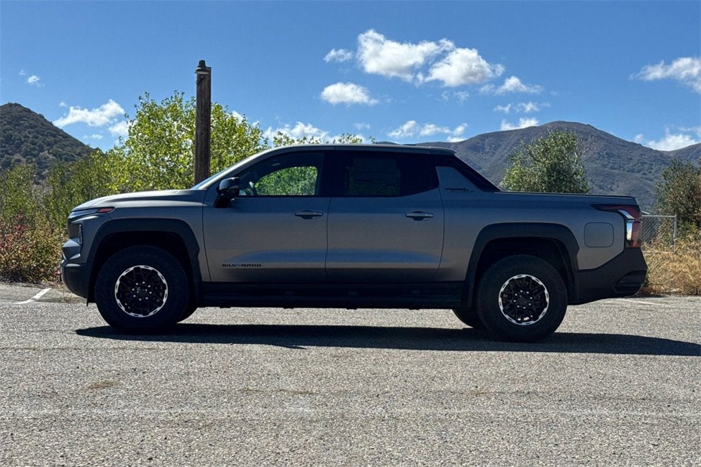 2026 Chevrolet Silverado EV Trail Boss - Max Range