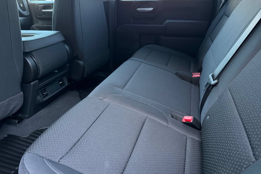 2026 Chevrolet Silverado 3500 HD WT DRW