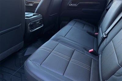 2026 Chevrolet Silverado 3500 HD High Country DRW