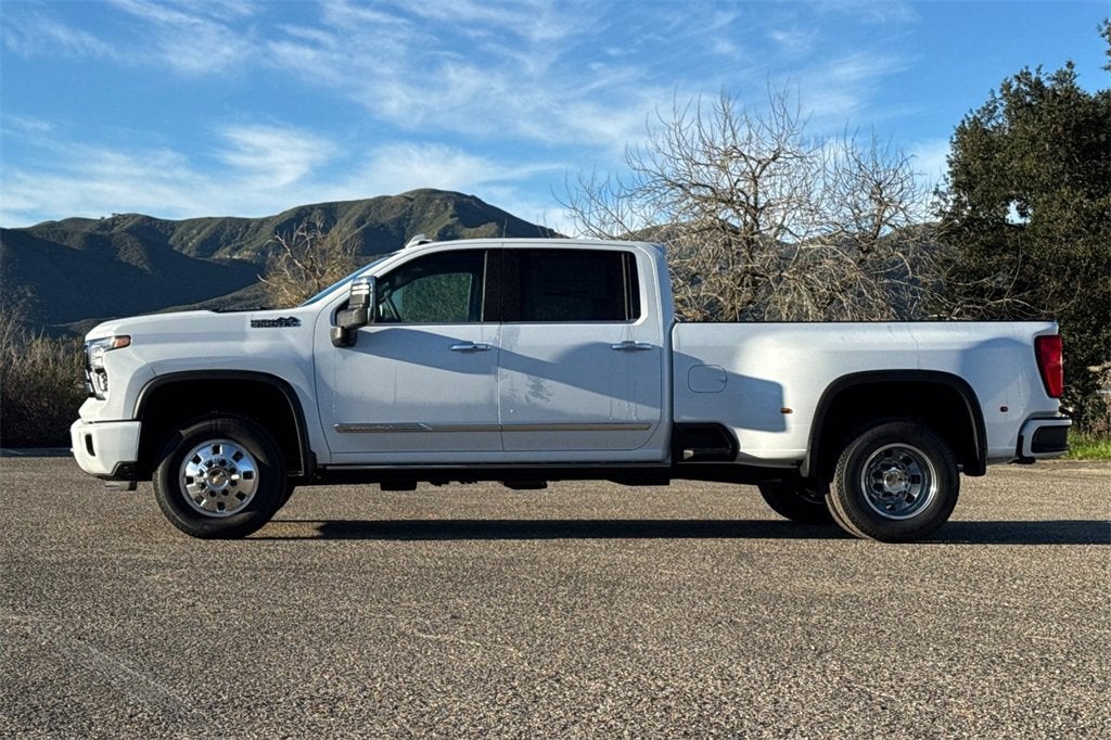 2026 Chevrolet Silverado 3500 HD High Country DRW
