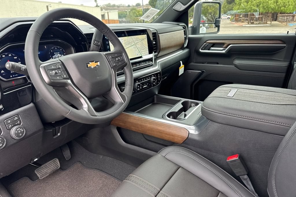 2026 Chevrolet Silverado 3500 HD High Country DRW