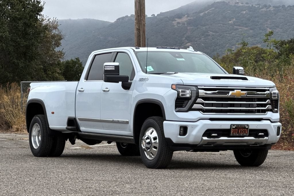 2026 Chevrolet Silverado 3500 HD High Country DRW