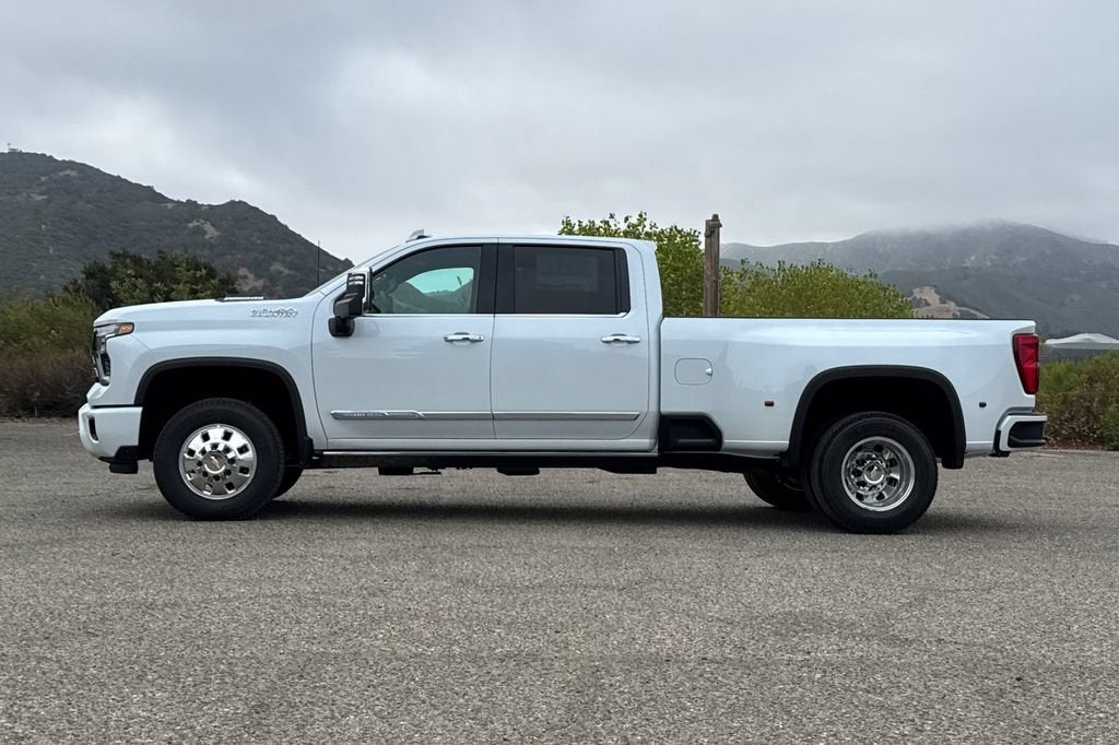 2026 Chevrolet Silverado 3500 HD High Country DRW