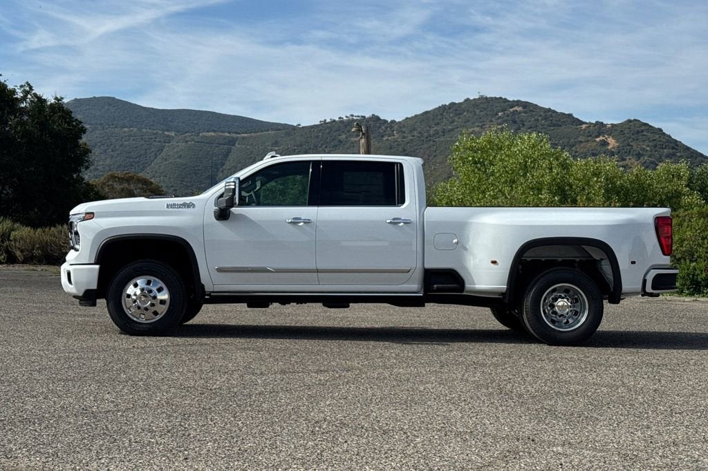 2026 Chevrolet Silverado 3500 HD High Country DRW