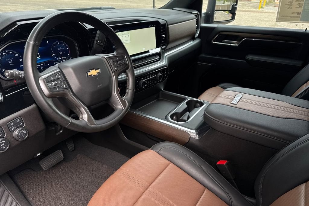 2024 Chevrolet Silverado 3500 HD High Country