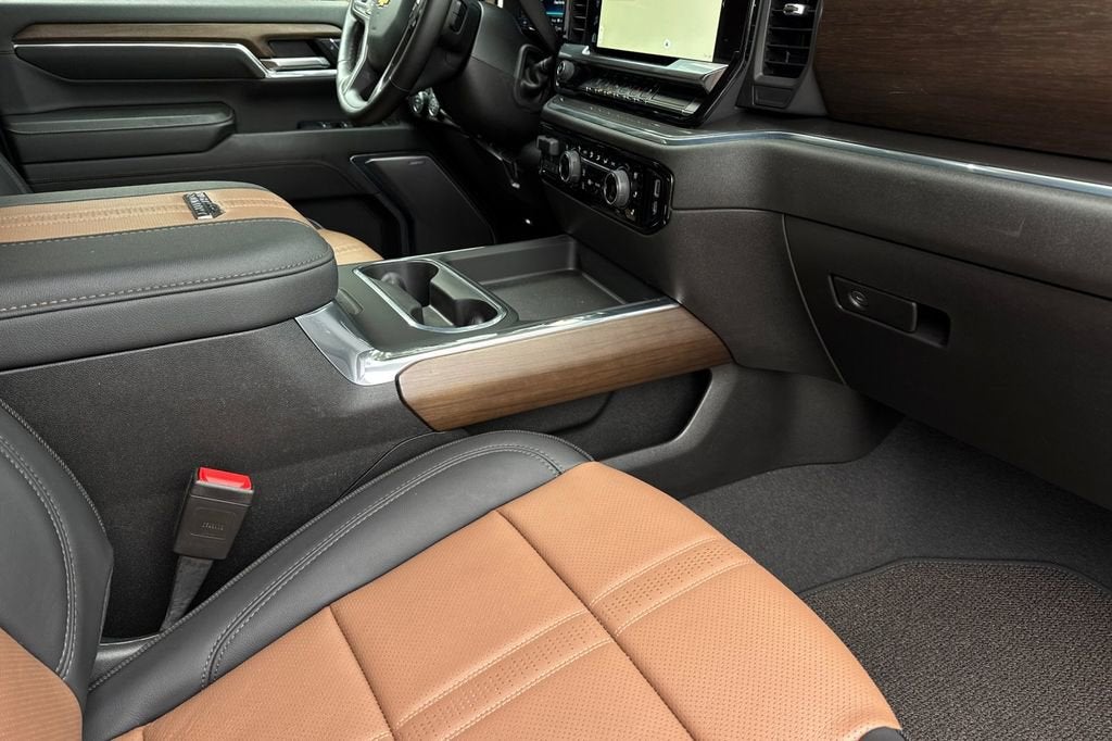 2024 Chevrolet Silverado 3500 HD High Country