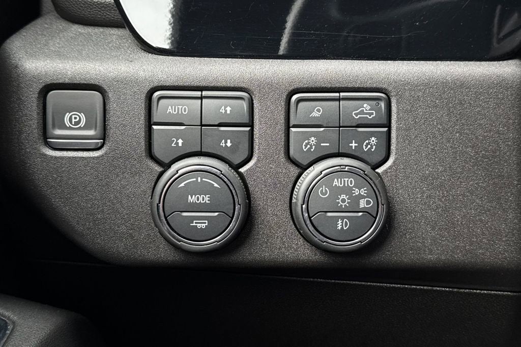 2024 Chevrolet Silverado 3500 HD High Country