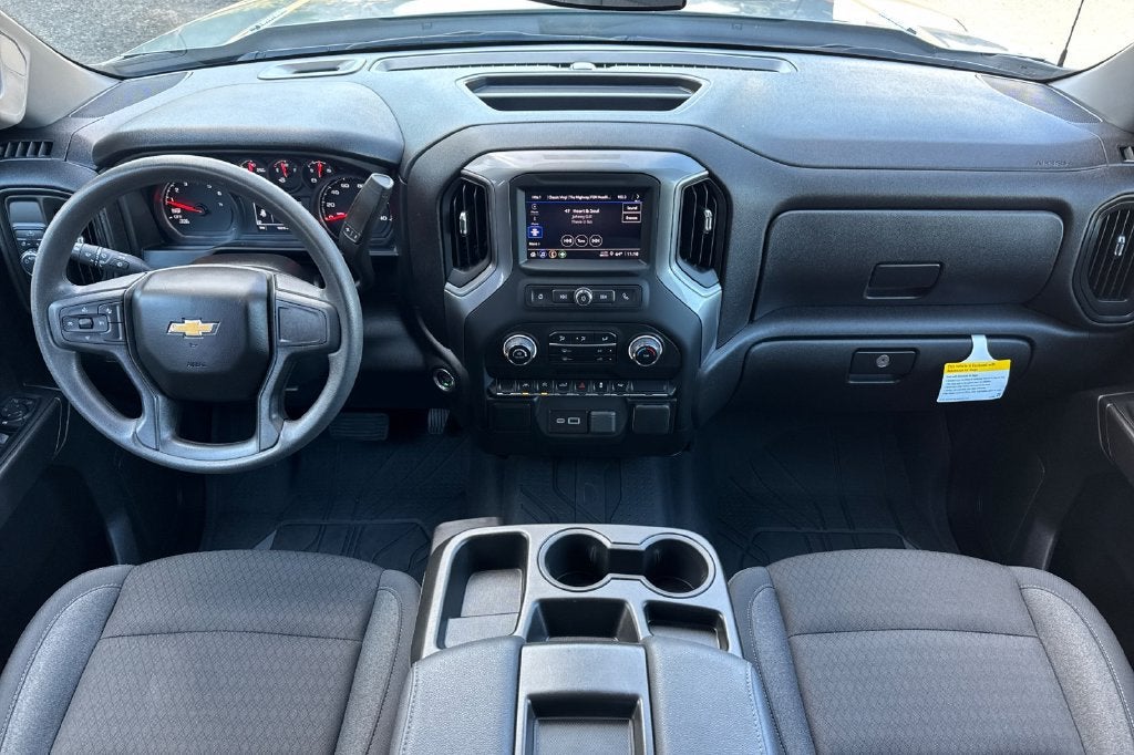 2025 Chevrolet Silverado 1500 Custom
