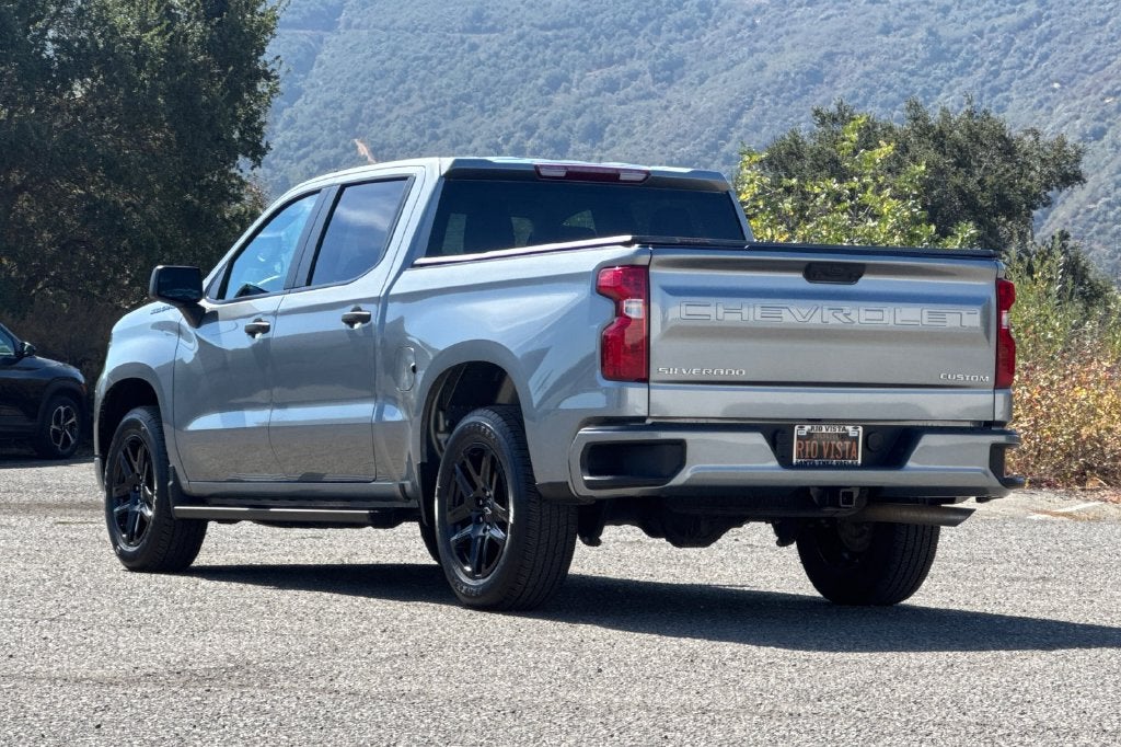 2025 Chevrolet Silverado 1500 Custom