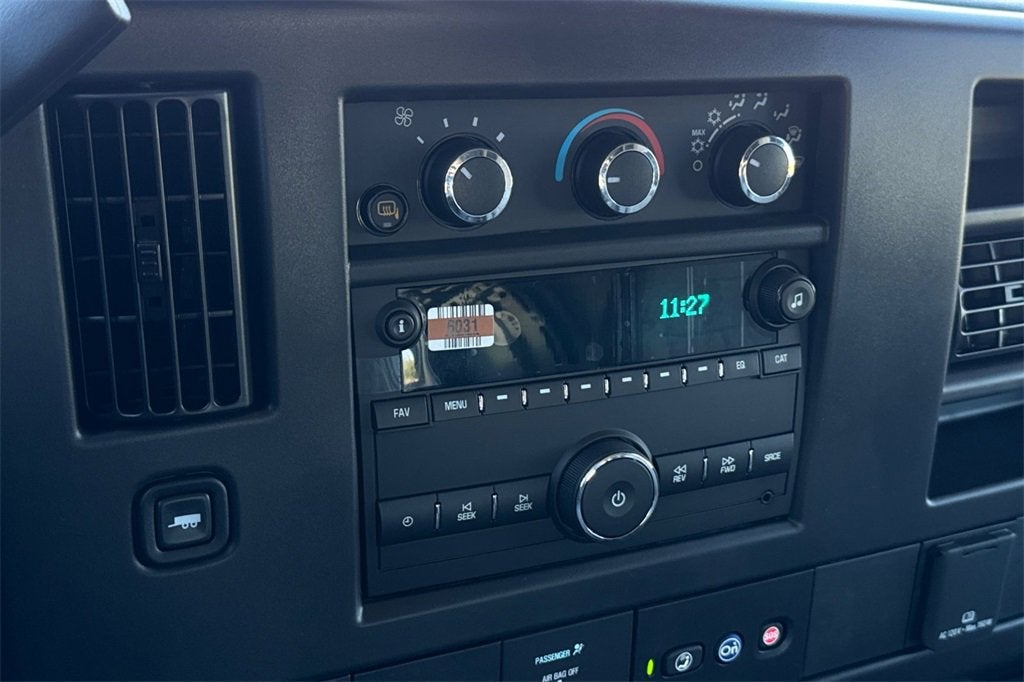 2025 Chevrolet Express Cargo 2500 WT