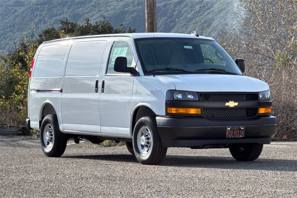 2025 Chevrolet Express Cargo 2500 WT
