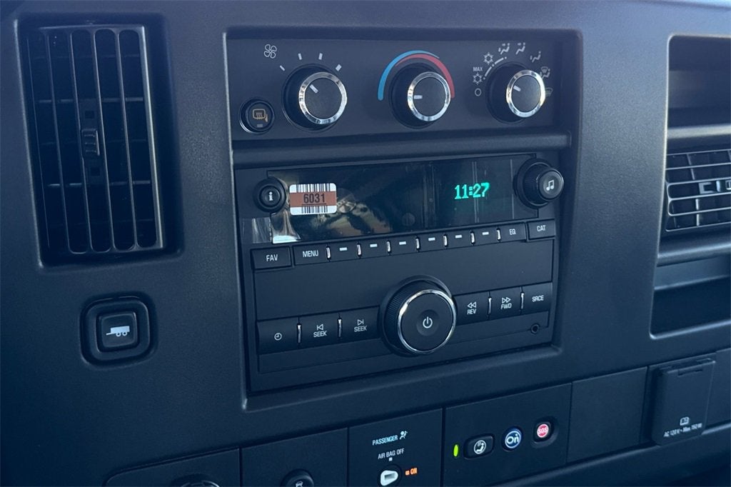 2025 Chevrolet Express Cargo 2500 WT