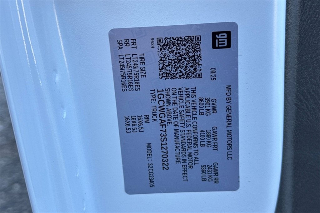 2025 Chevrolet Express Cargo 2500 WT