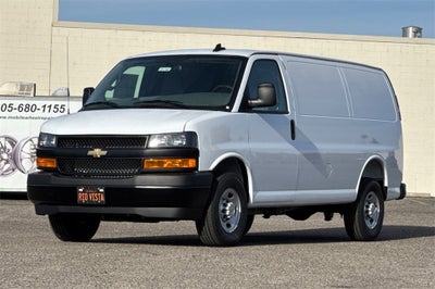 2025 Chevrolet Express Cargo 2500 WT