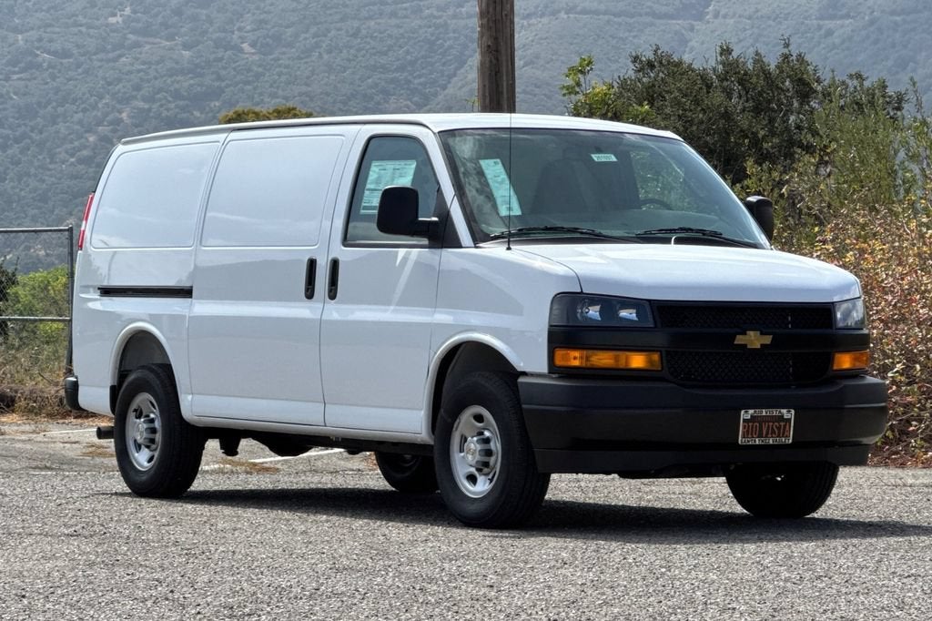 2026 Chevrolet Express Cargo WT