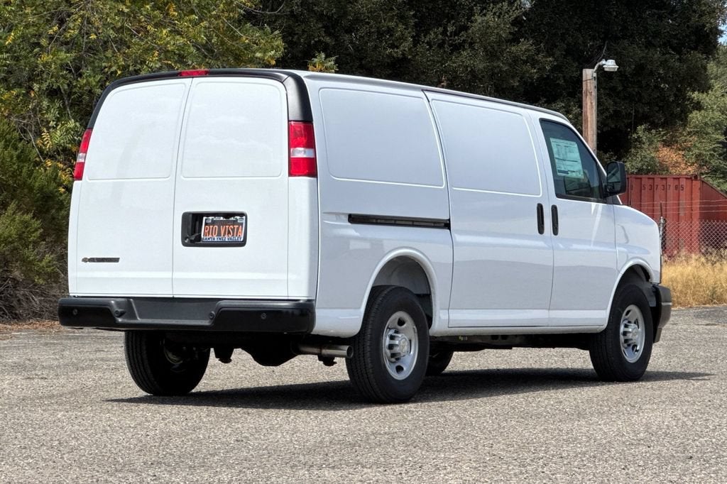 2026 Chevrolet Express Cargo WT