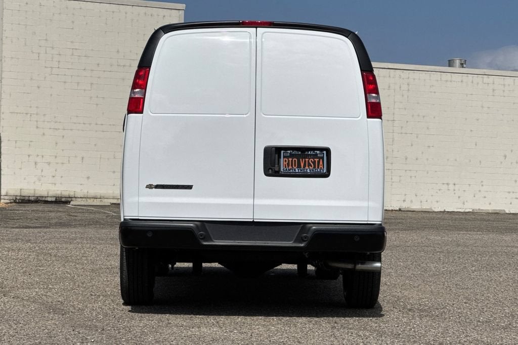2026 Chevrolet Express Cargo WT