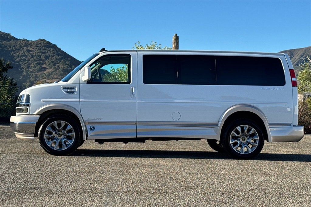 2023 Chevrolet Express Cargo 2500 WT