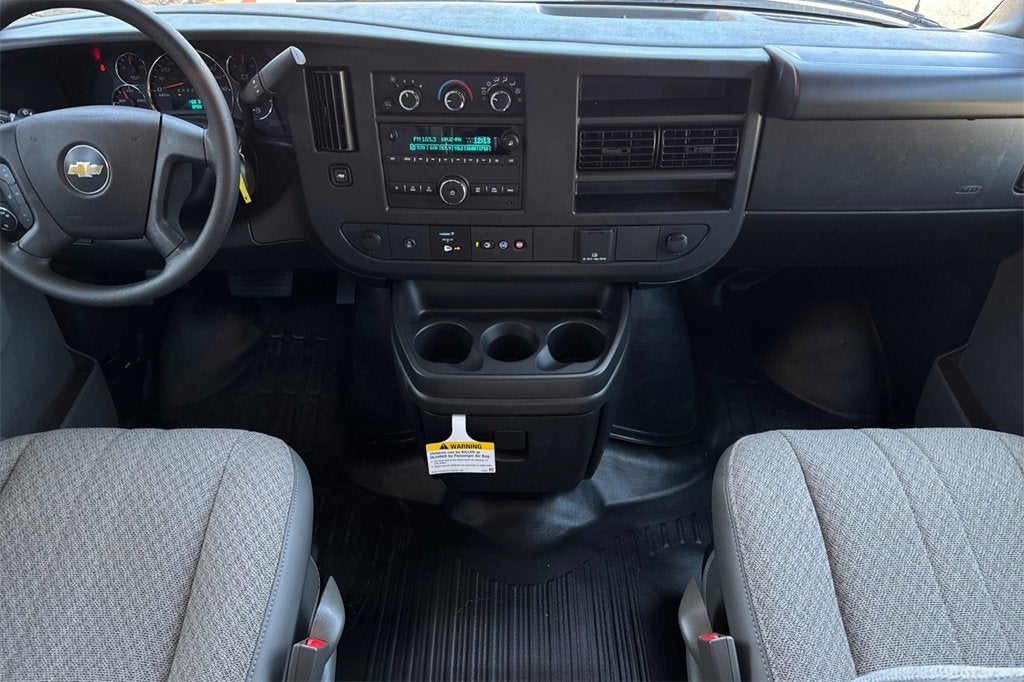 2025 Chevrolet Express Cargo 2500 WT