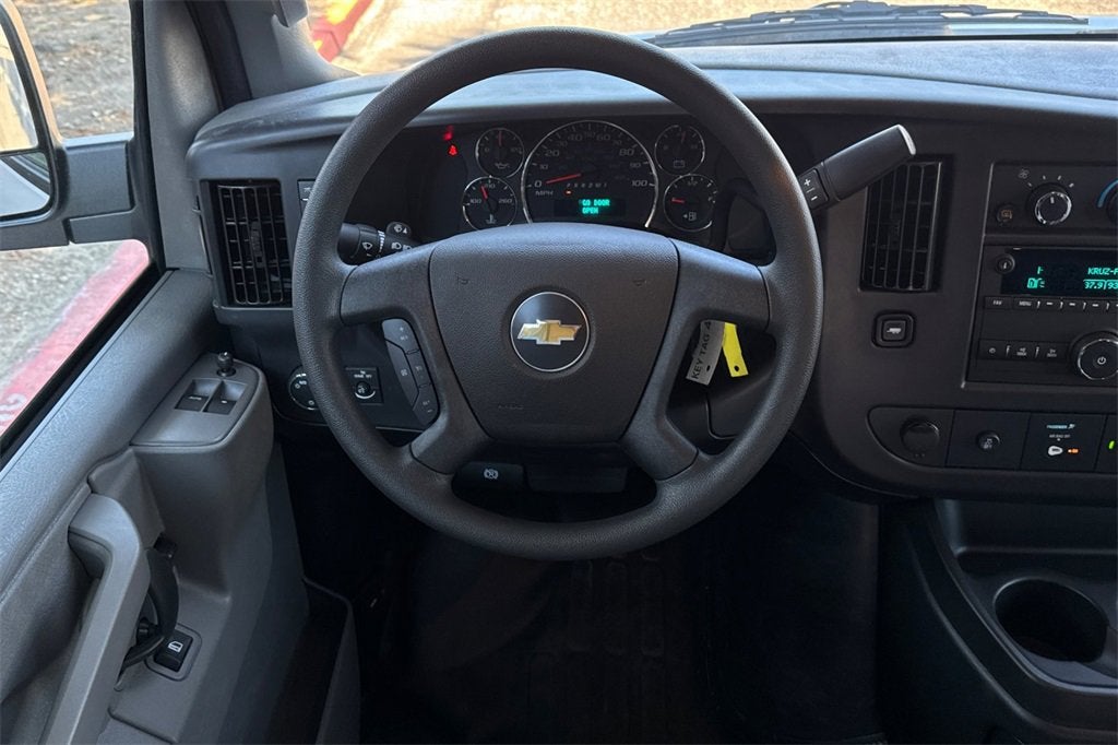 2025 Chevrolet Express Cargo 2500 WT